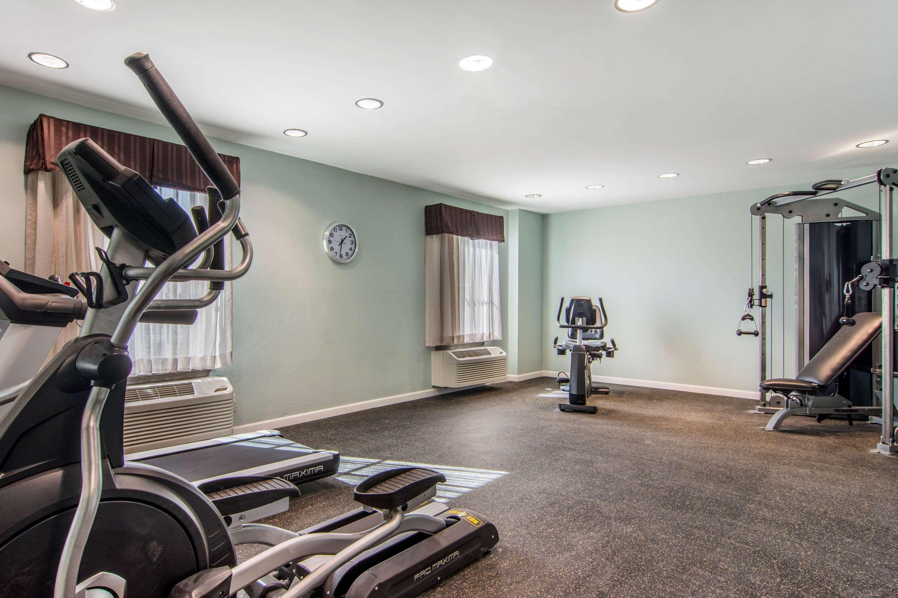 Clarion Inn & Suites Atlanta Downtown Экстерьер фото